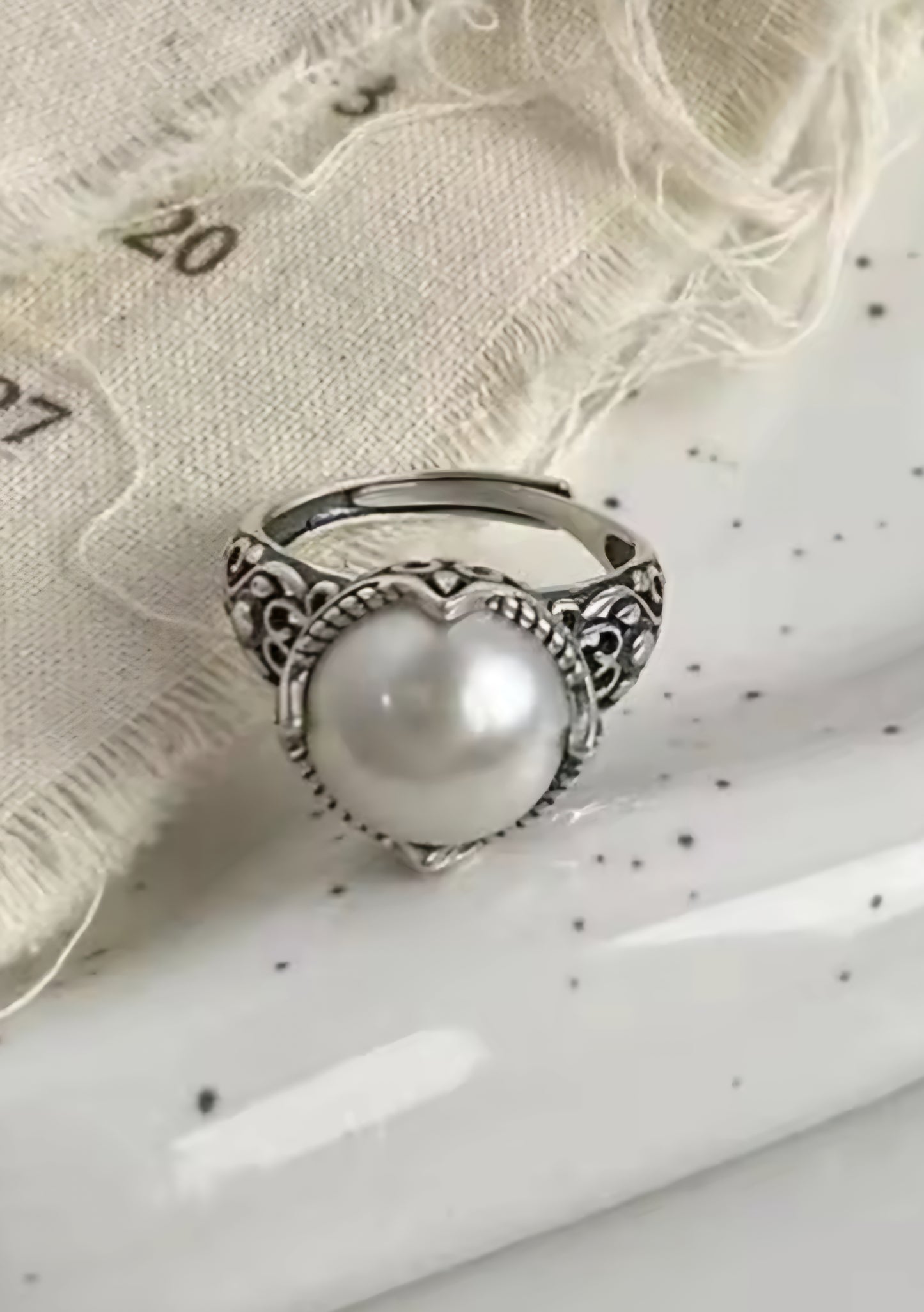 Pearl Chunky Ring